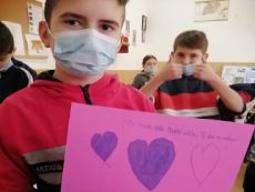 Martisoare pentru mame - clasa I - clasa a V-a - clasa a VI-a A - clasa a VI-a B